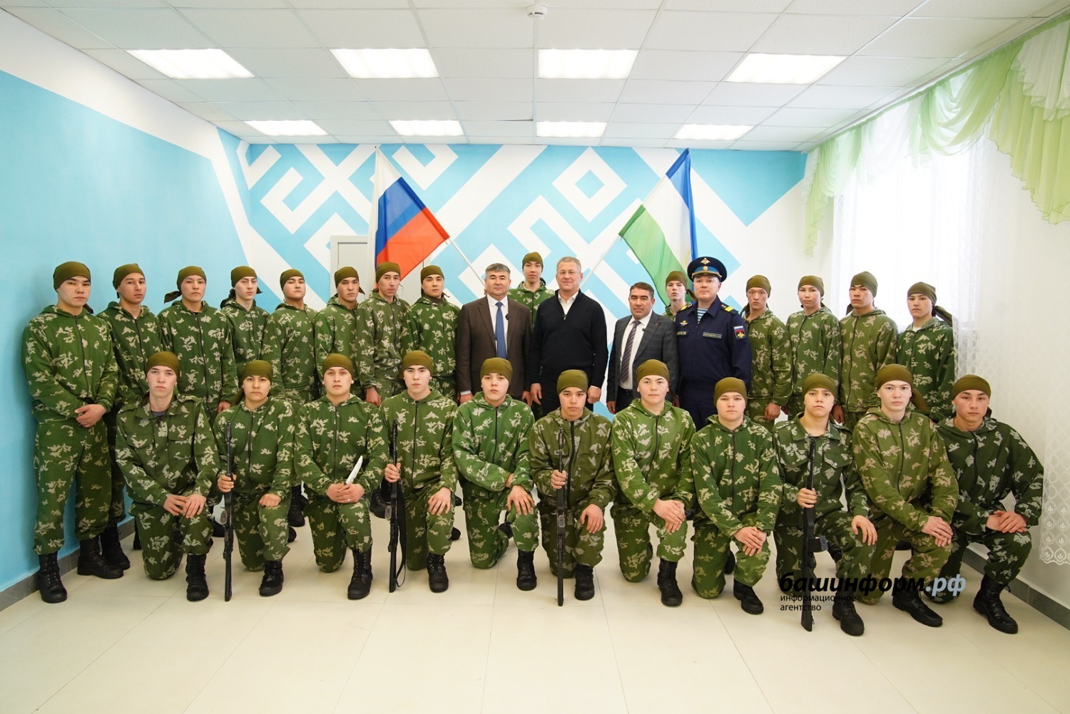 Олег Яровиков