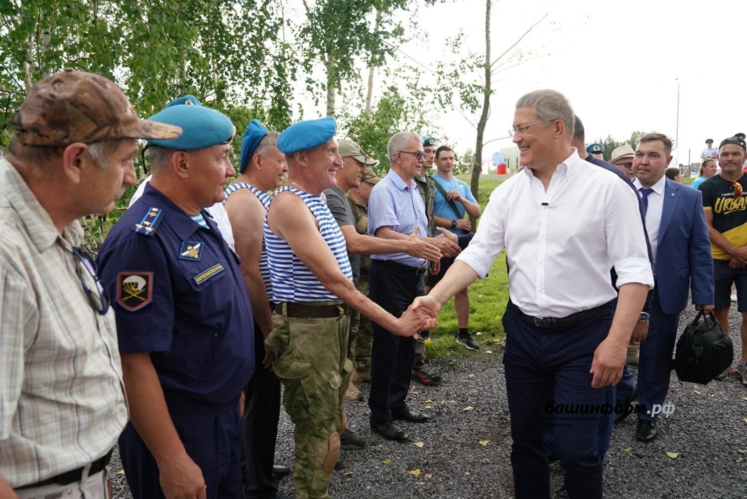 Олег Яровиков