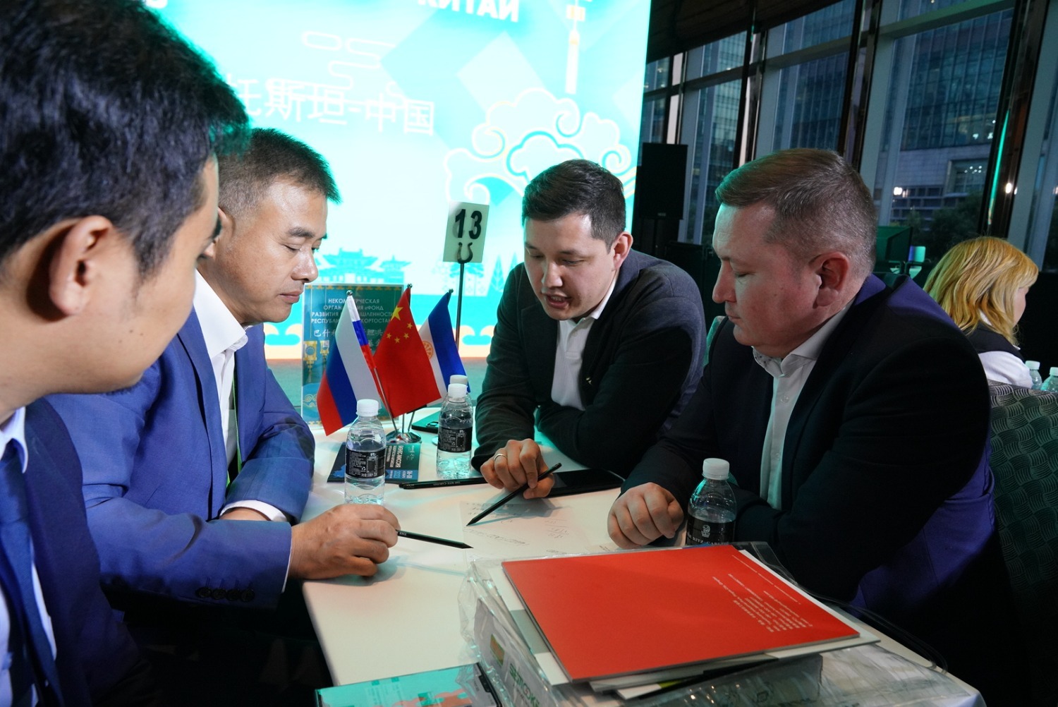 Олег Яровиков