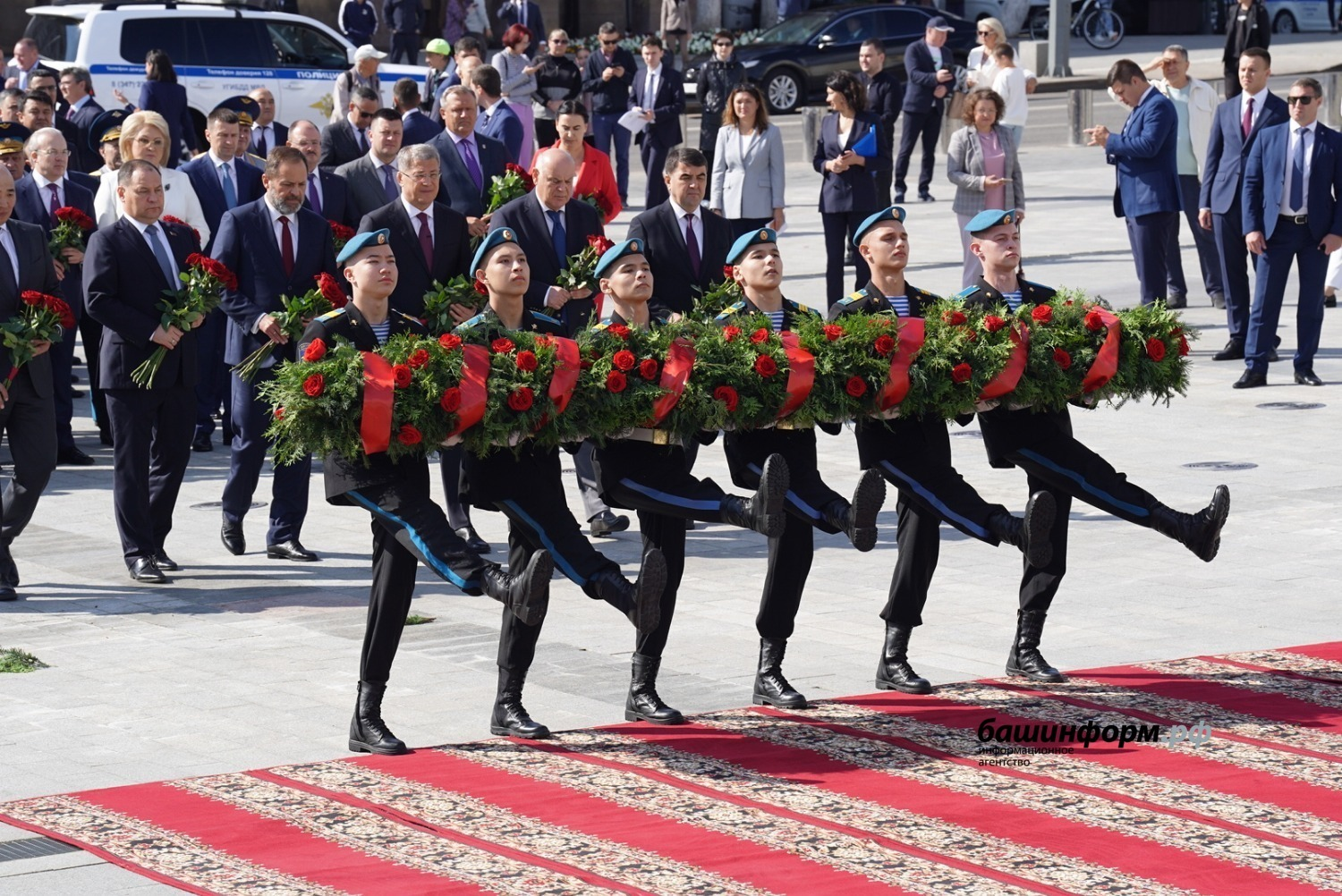 Олег Яровиков