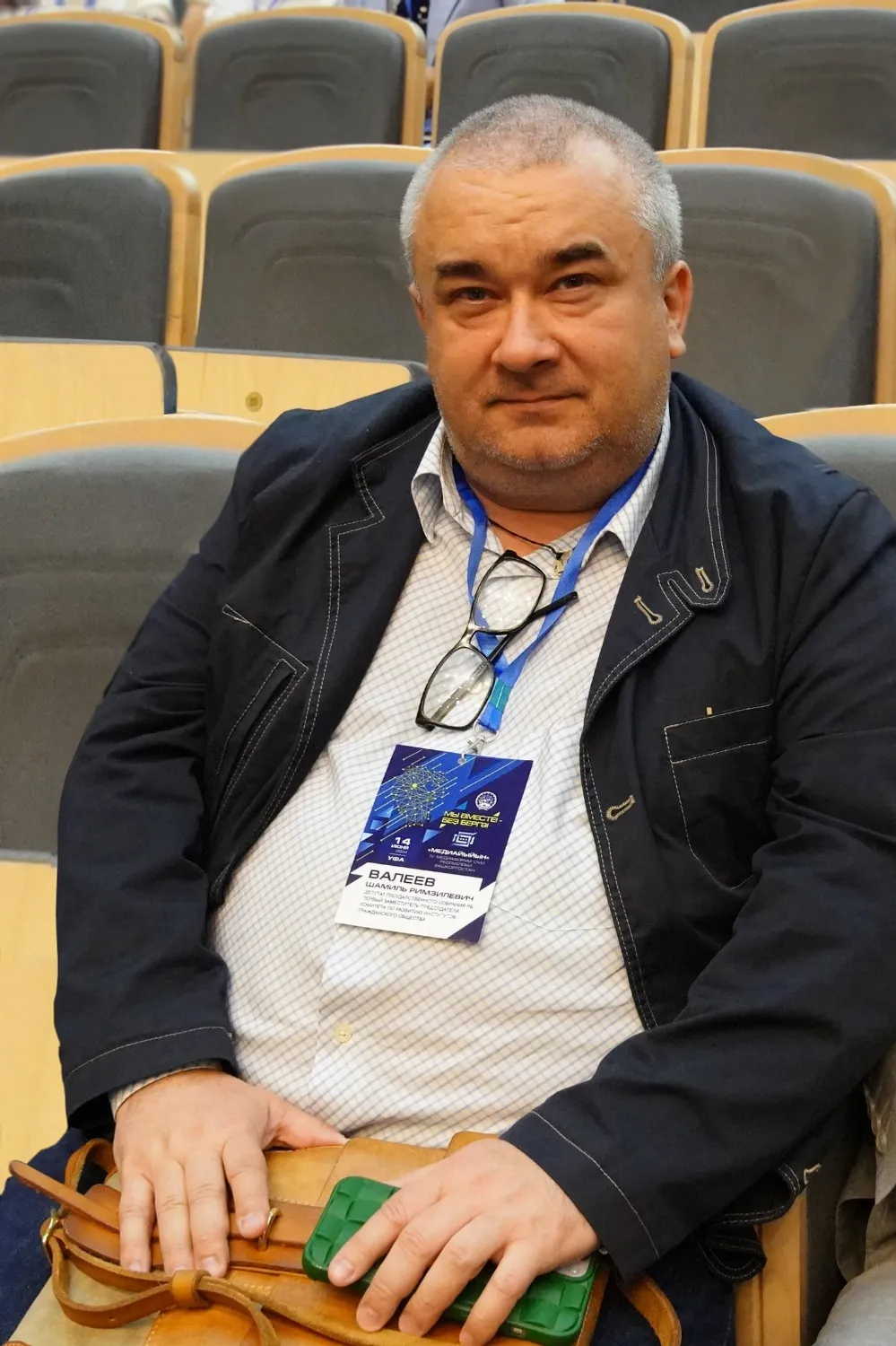 Олег Яровиков