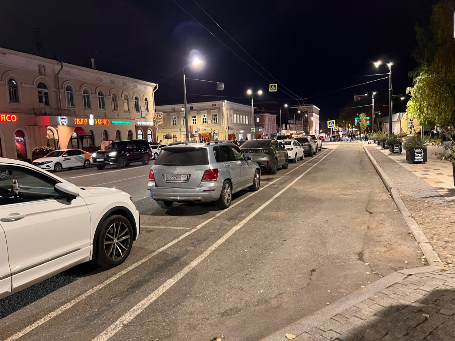 Ксения Калинина  участок дороги на улице Коммунистической