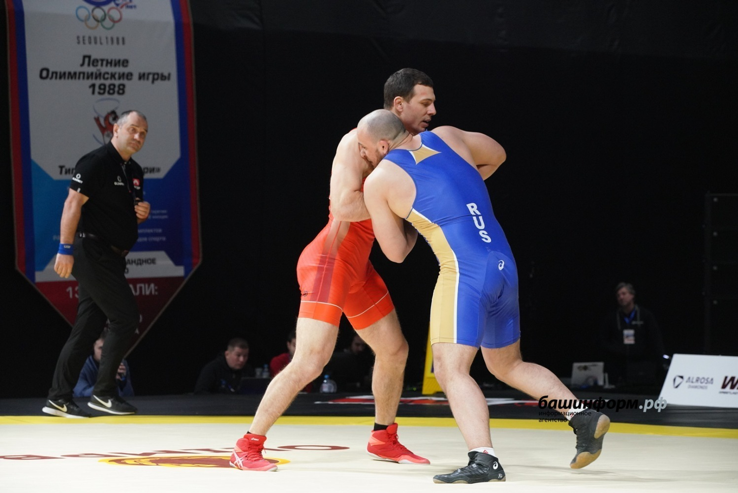 Олег Яровиков