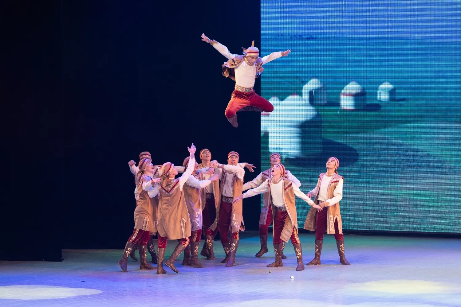 Эдуард Дильмухаметов пресс-служба ГААНТ им. Ф. Гаскарова