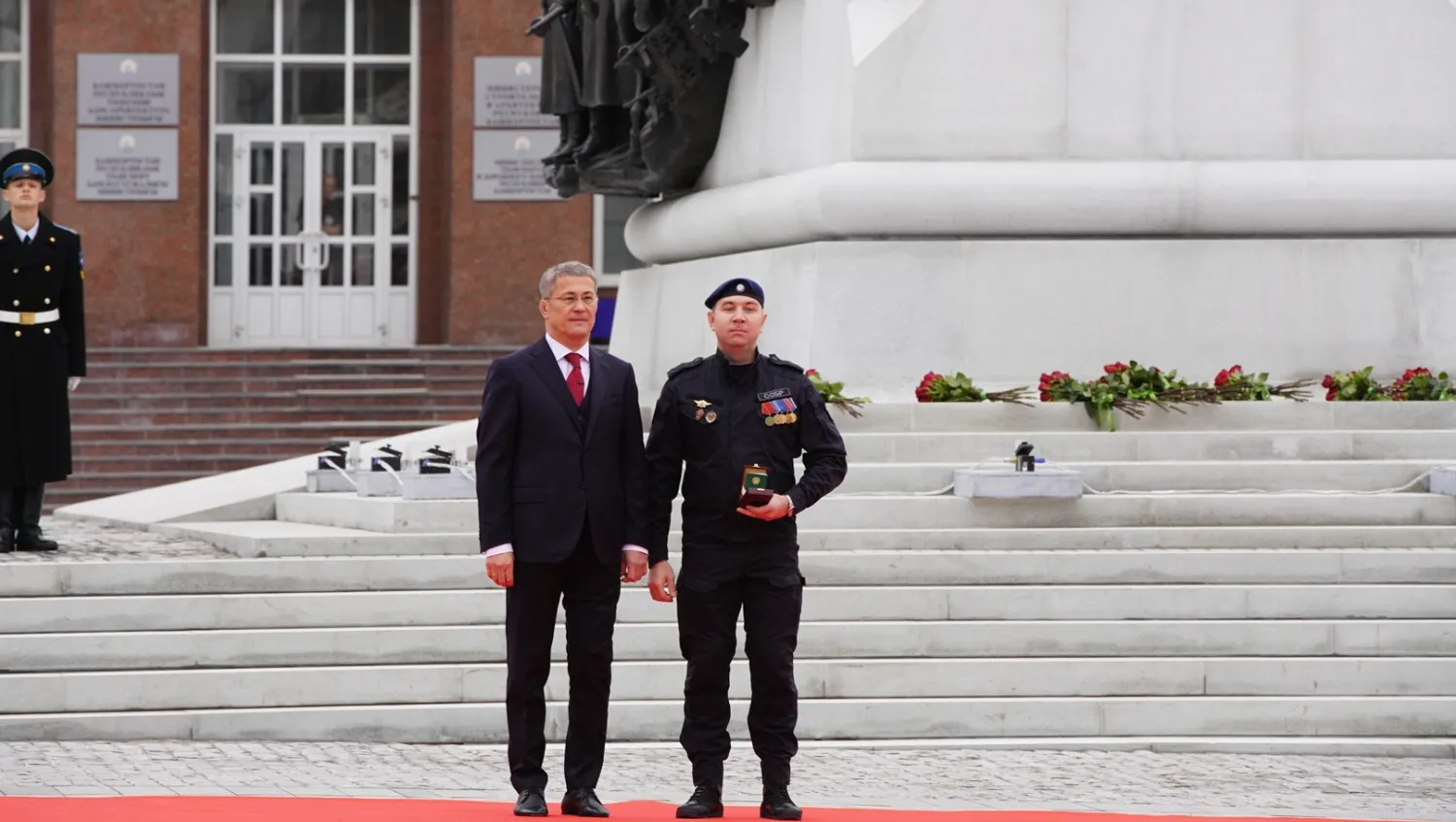 Олег Яровиков