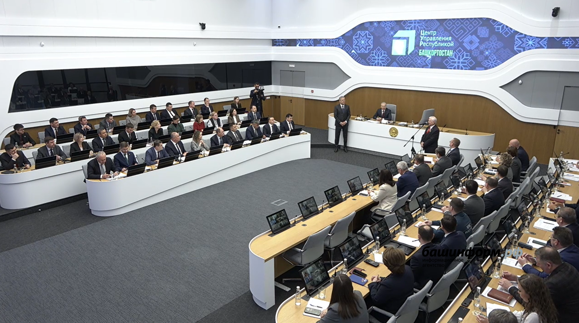 скриншот трансляция оперативного совещания правительства РБ