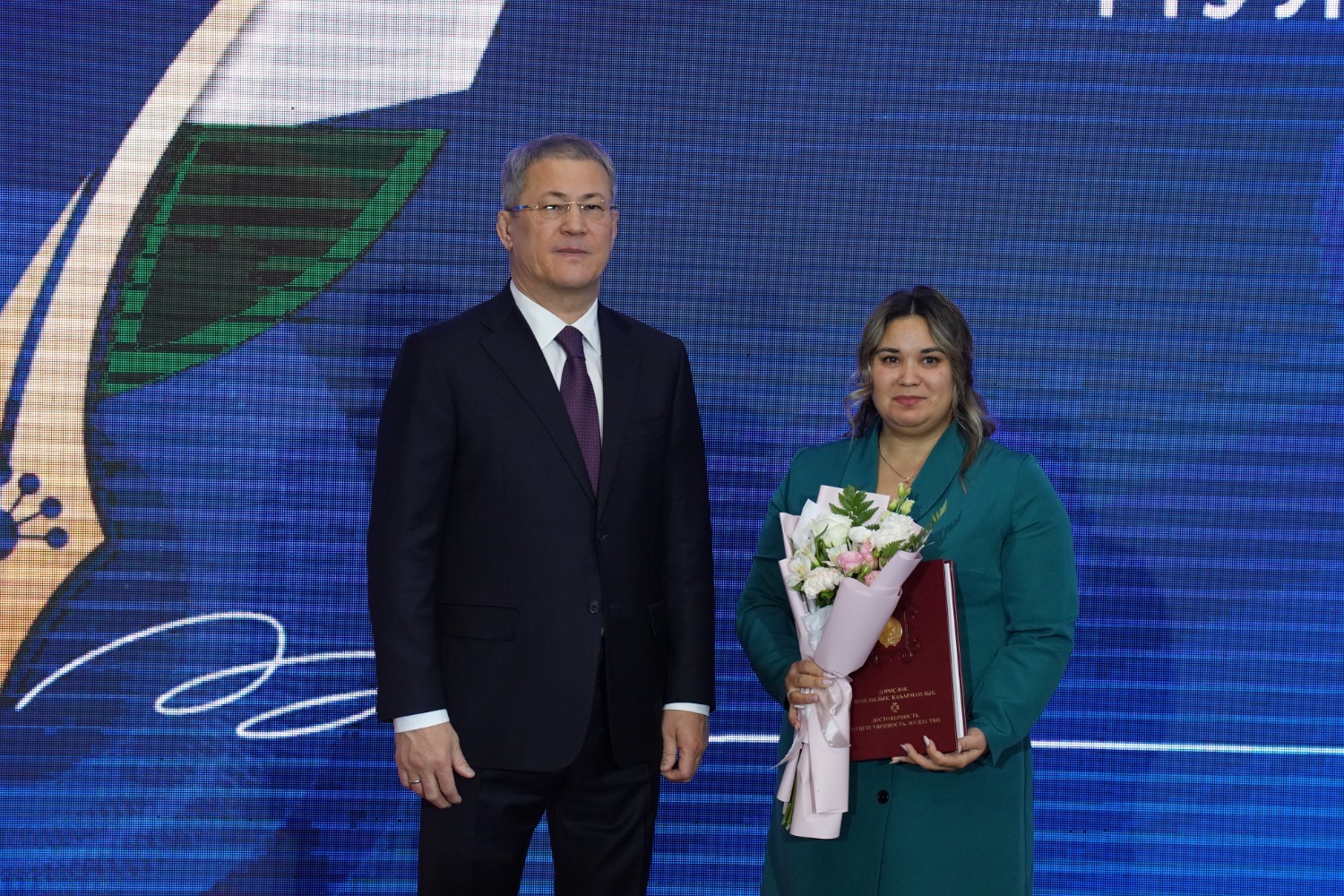 Олег Яровиков  Заместитель главного редактора газеты «Зианчуринские зори» Кристина Сайдашева