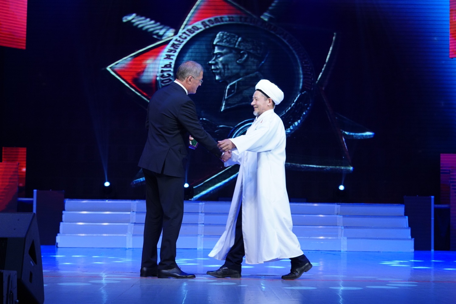 Олег Яровиков