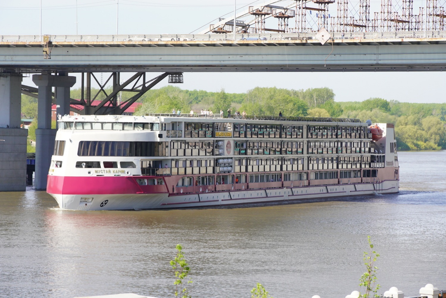 Олег Яровиков