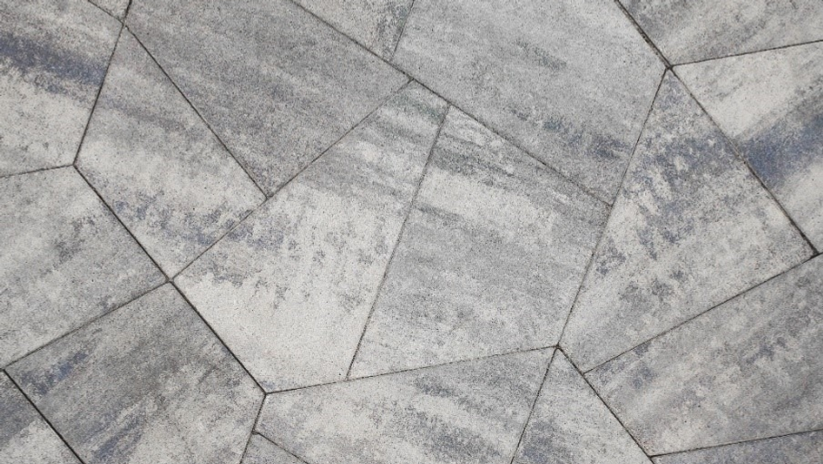 Ксения Склюева предоставлено ООО «ТД «ПОРЕВИТ» Плитка «Поревит колормикс» в парке Победы в Октябрьском