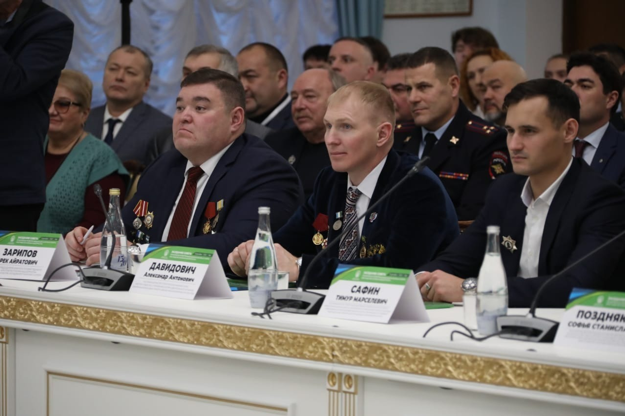 Олег Яровиков