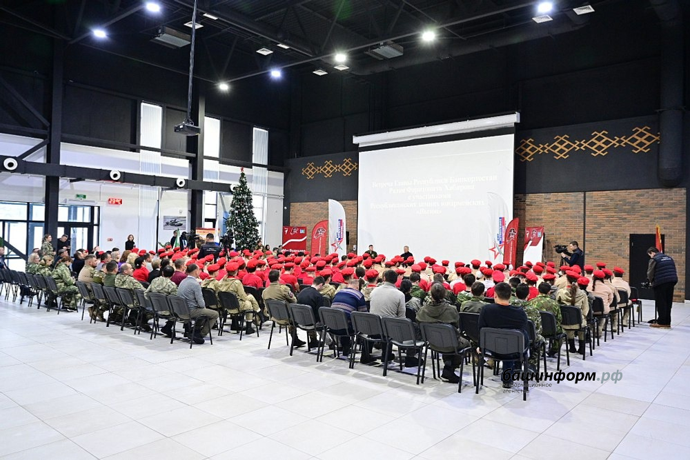 Азат Мухамедьянов  пресс-служба  Главы РБ