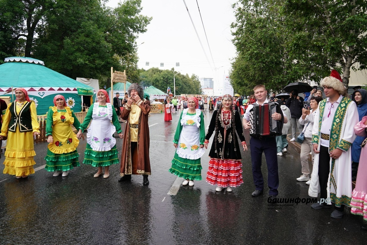 Олег Яровиков  Такой была Уфа в дни Форума регионов России и Беларуси
