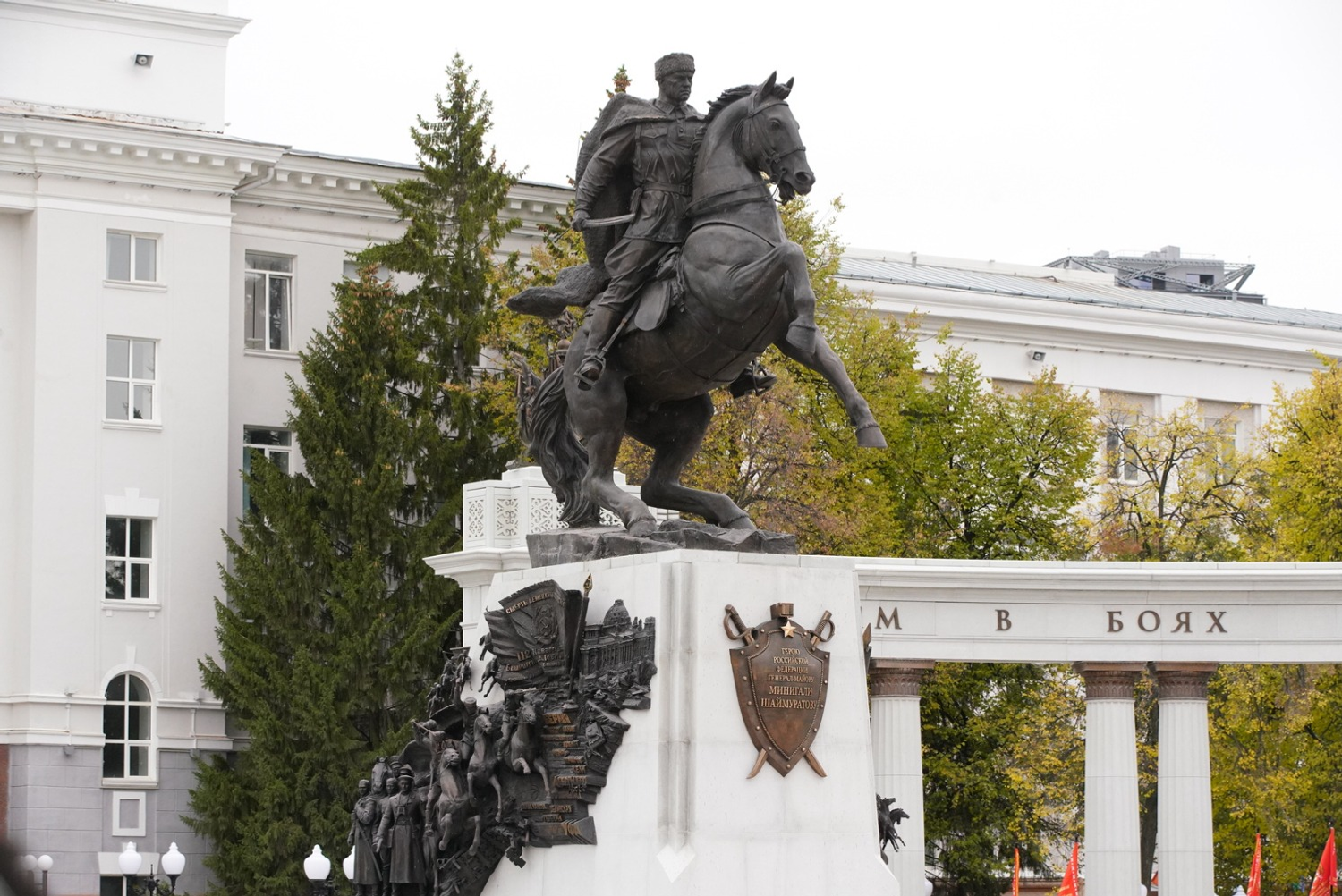 Олег Яровиков