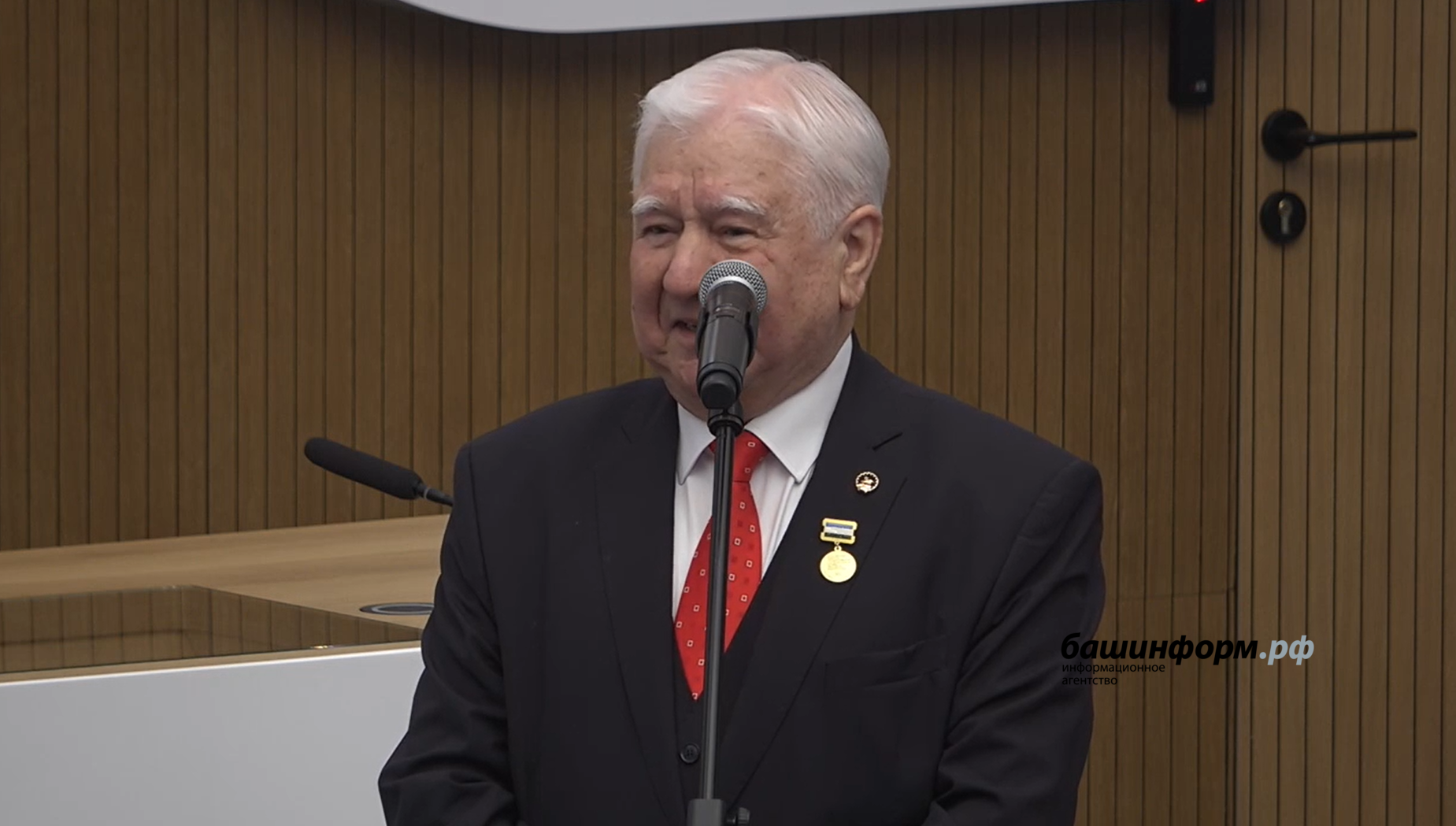 скриншот трансляция оперативного совещания правительства РБ