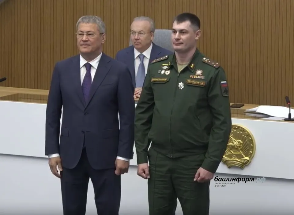 стоп-кадр видео  оперативное совещание правительства РБ