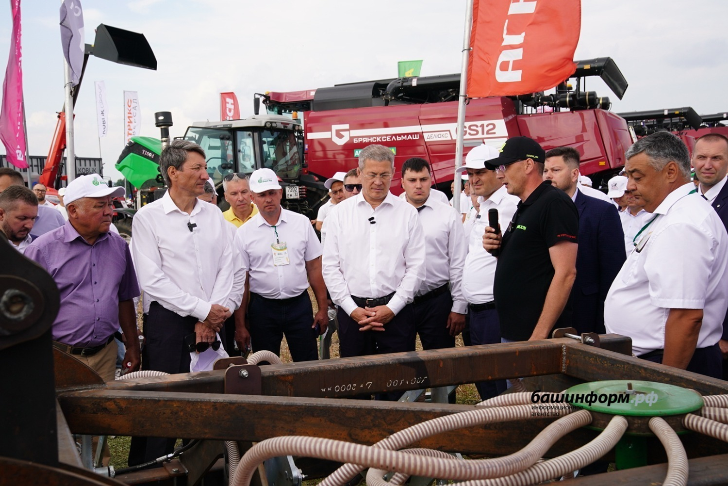 Олег Яровиков