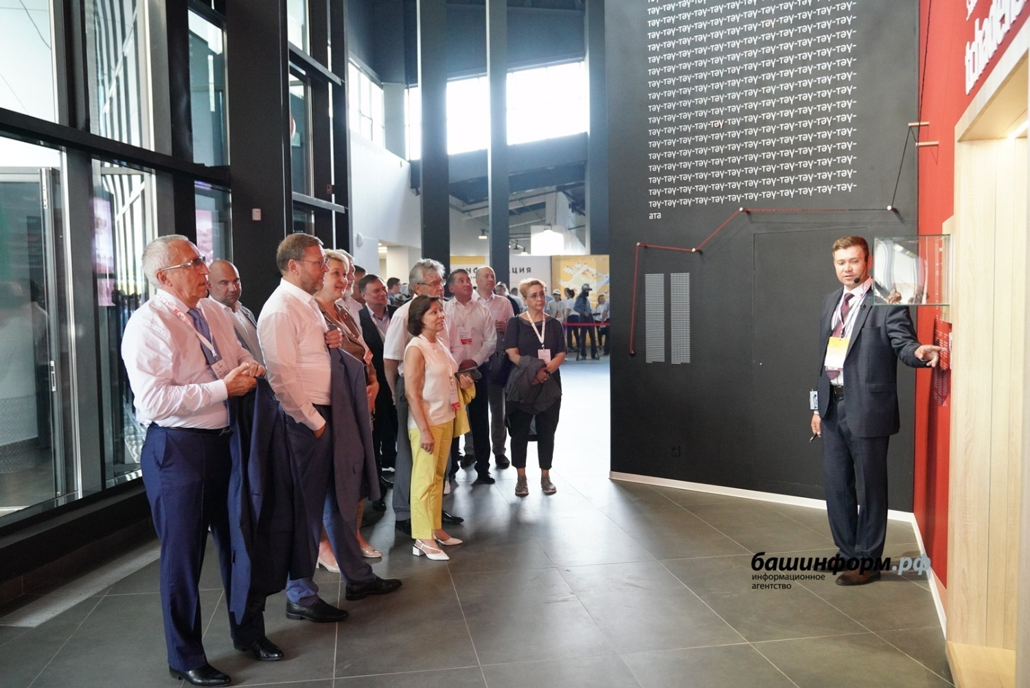 Олег Яровиков