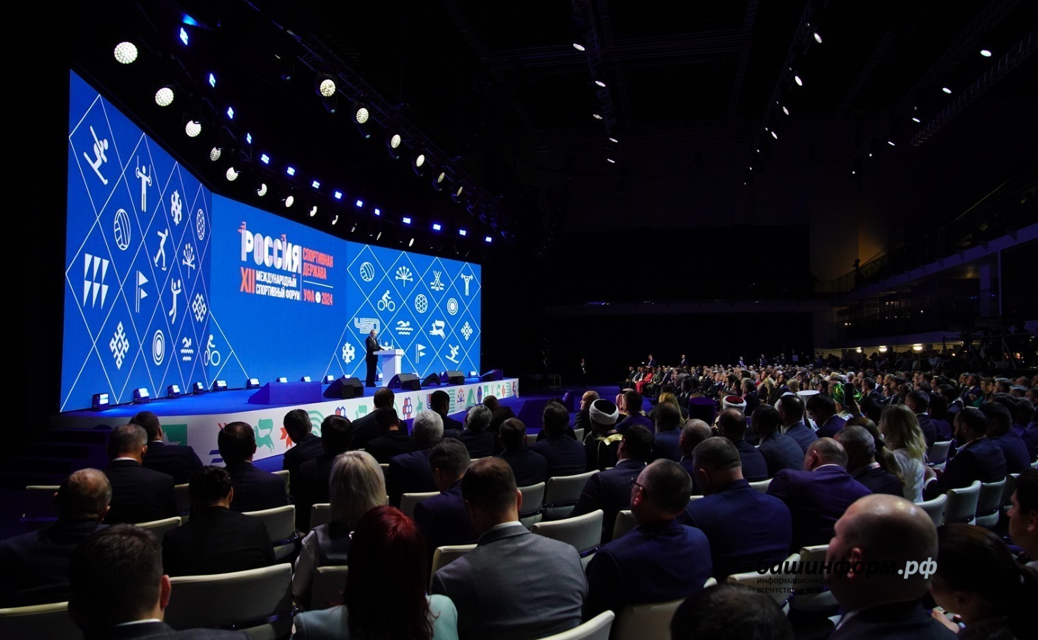 Олег Яровиков