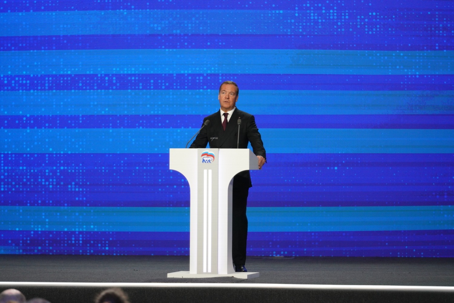 Олег Яровиков