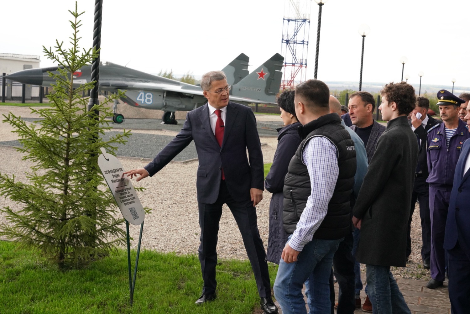 Олег Яровиков