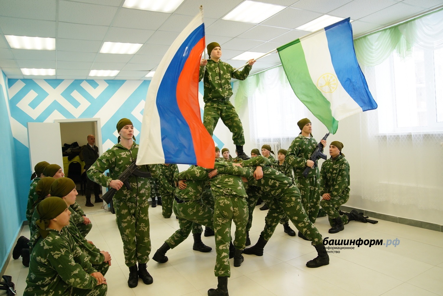 Олег Яровиков