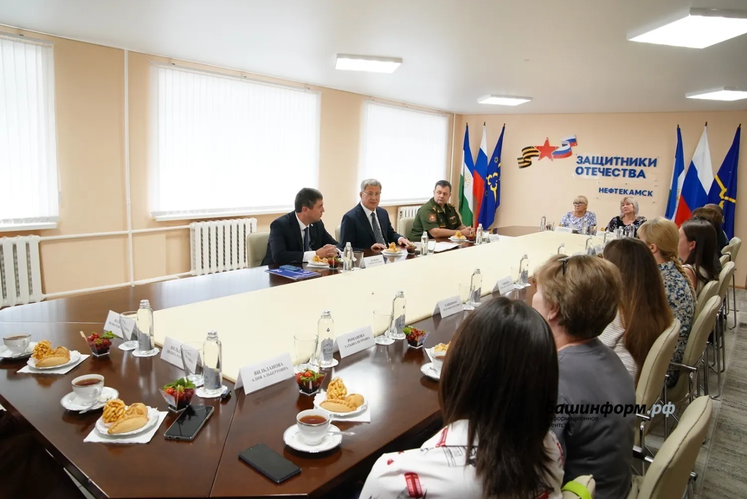 Олег Яровиков
