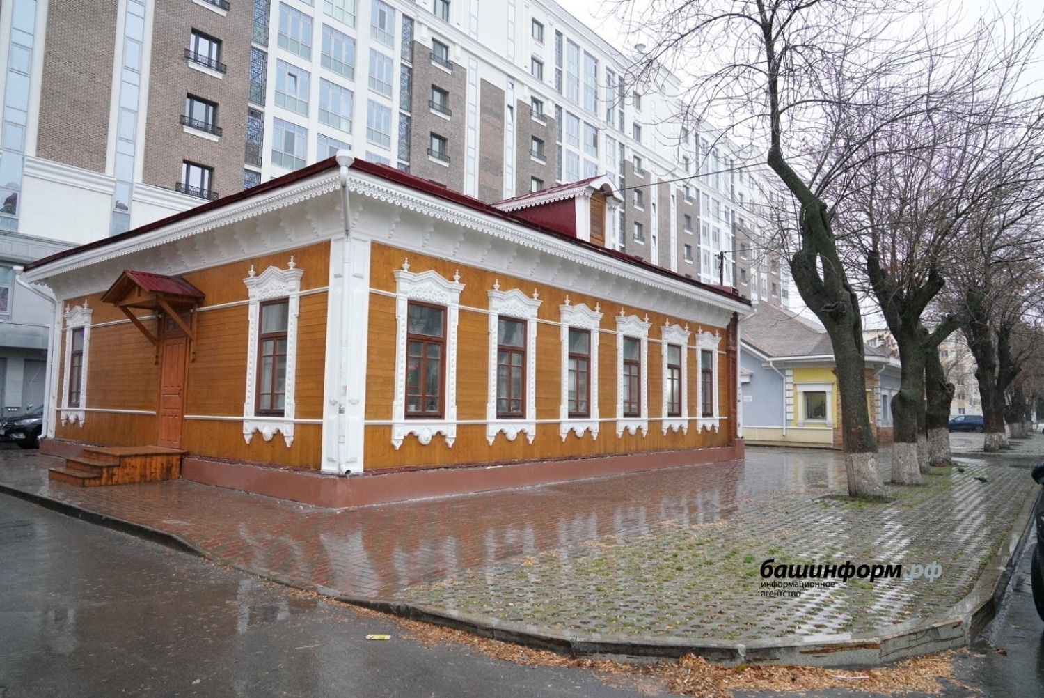 Олег Яровиков