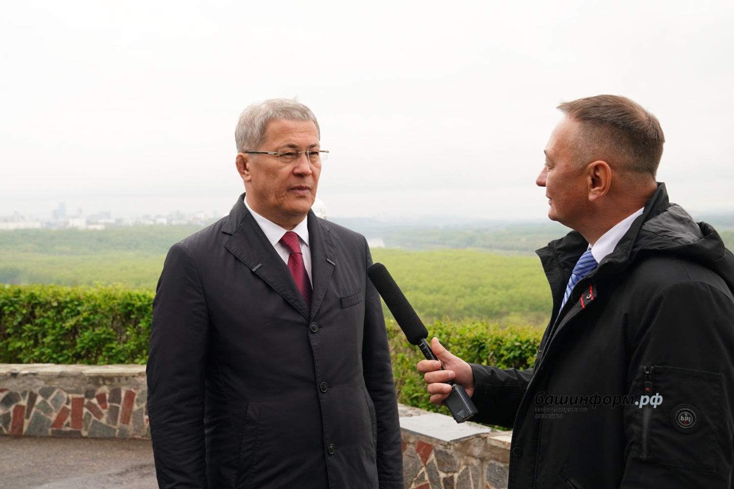 Олег Яровиков