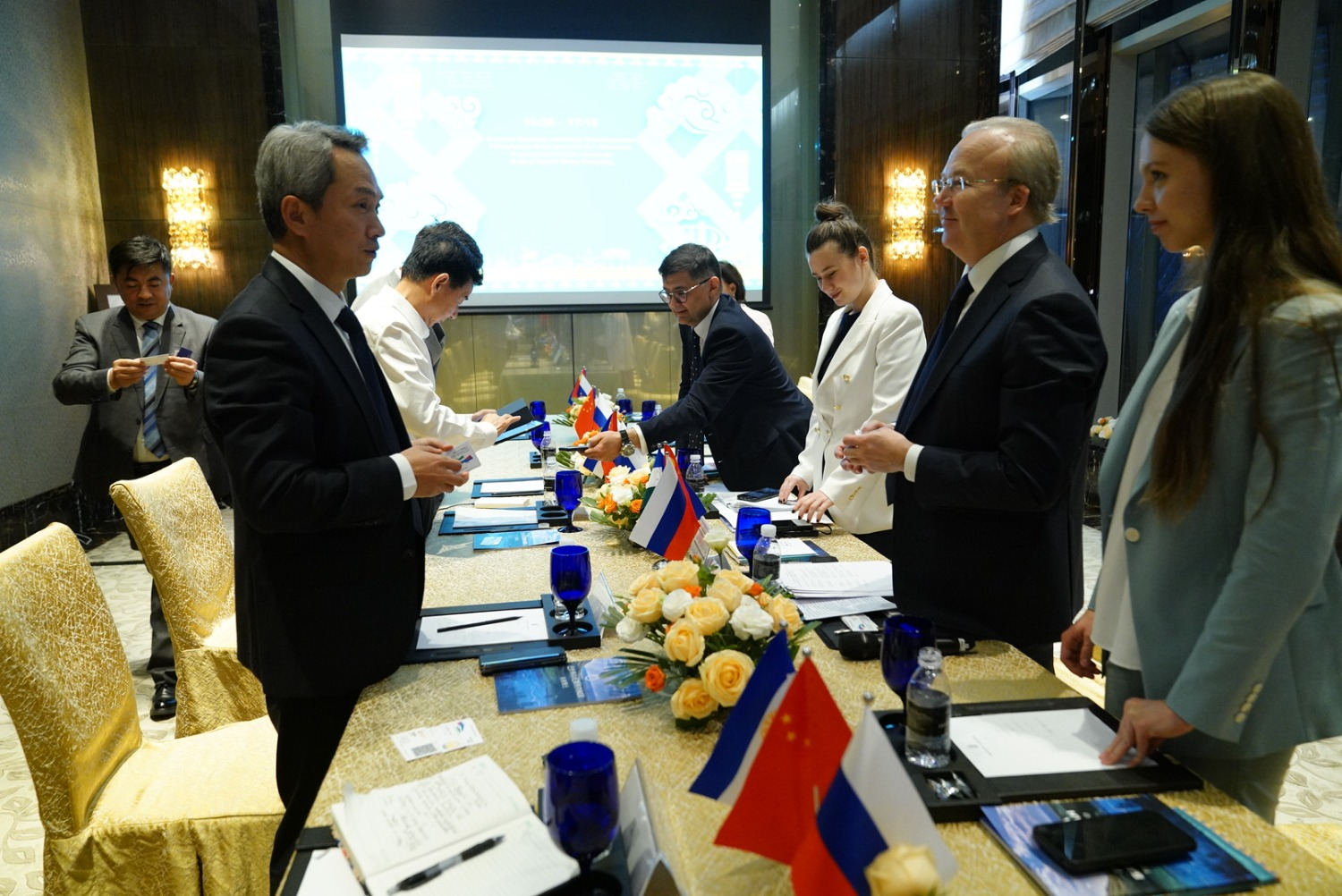 Олег Яровиков