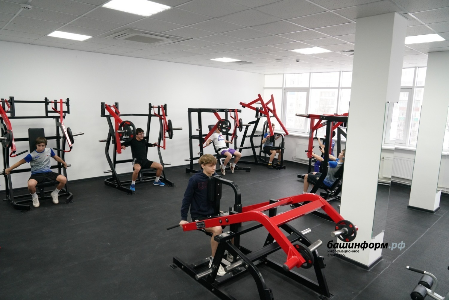 Олег Яровиков