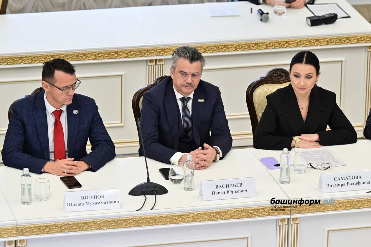 Азат Мухамедьянов пресс-служба  Главы РБ