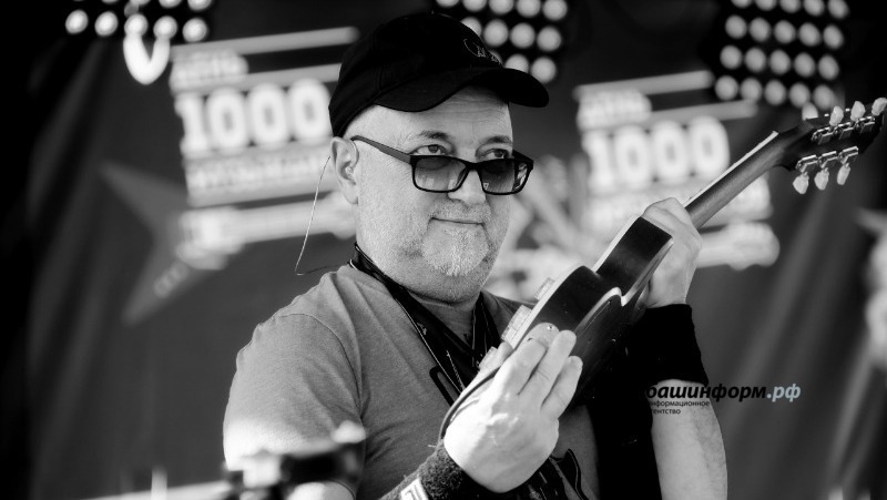 Анатолий Симонов