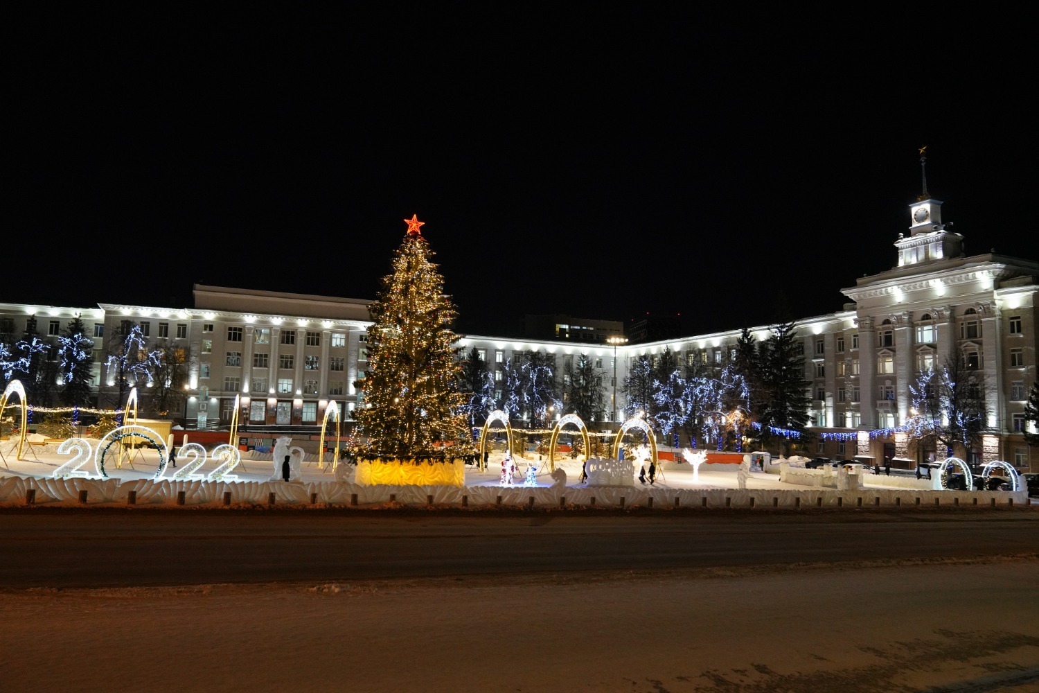 Олег Яровиков