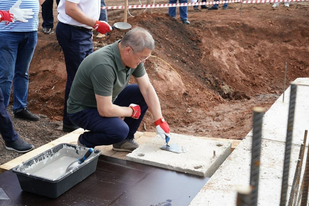 Олег Яровиков