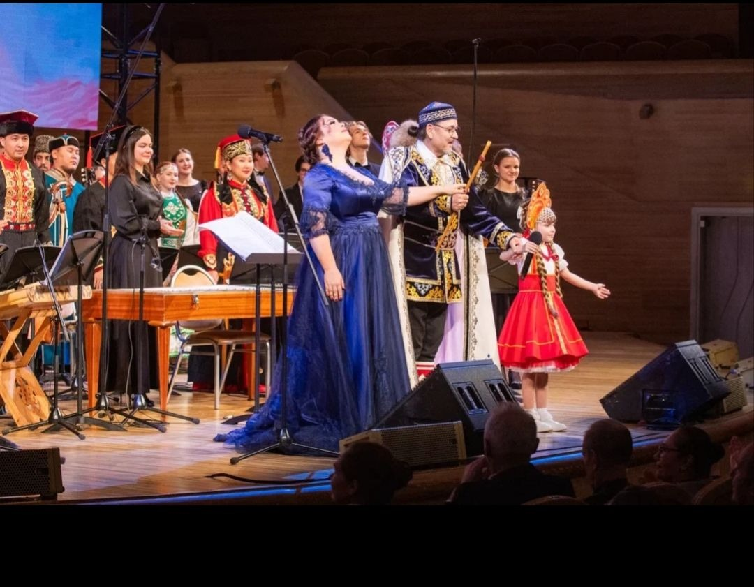 ансамбль "Россия" имени Л.Зыкиной предоставлено Рамилом Гайзуллиным