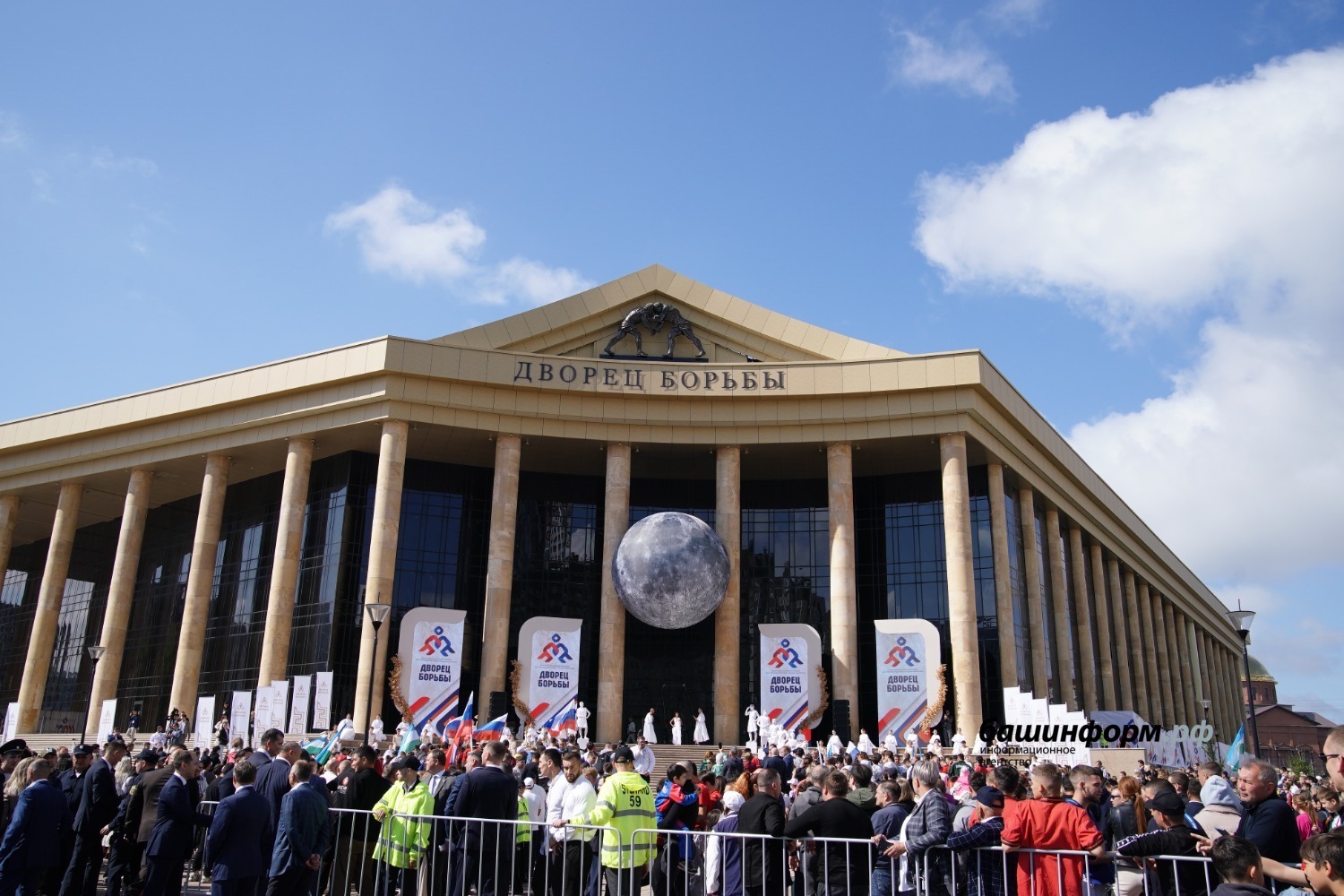 Олег Яровиков