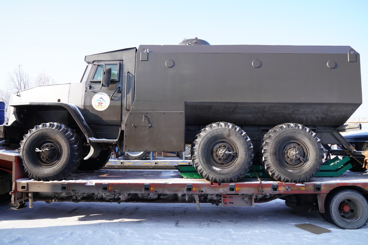 Олег Яровиков