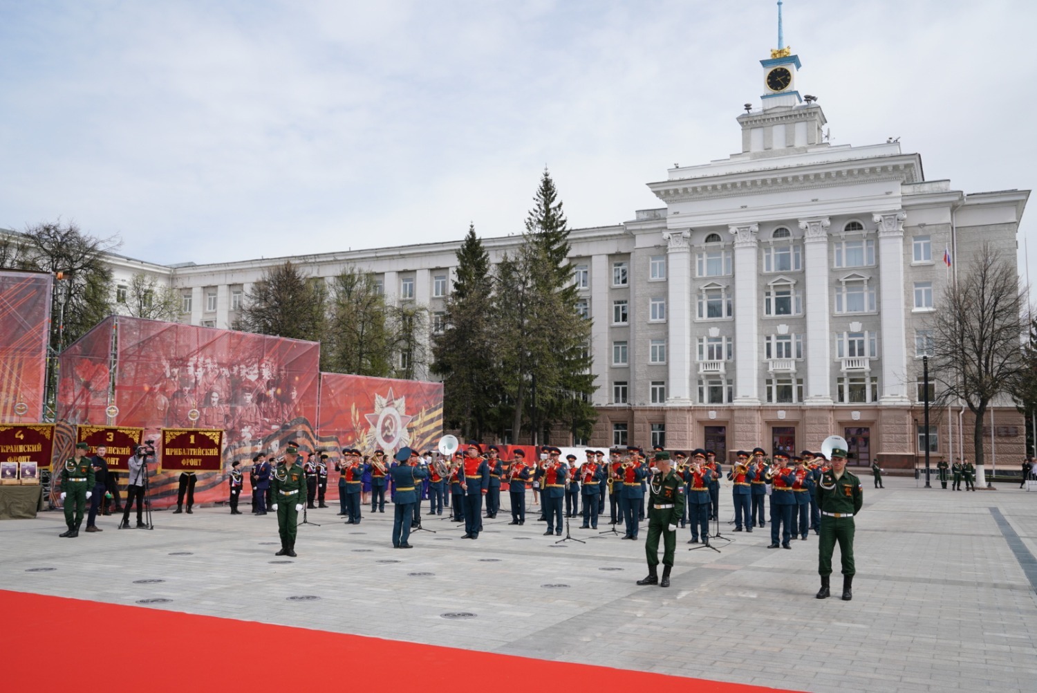 Олег Яровиков