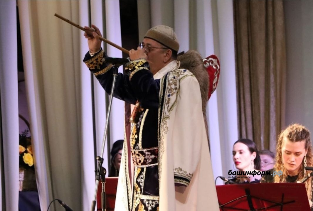 Государственный академический русский народный ансамбль «Россия» имени Людмилы Зыкиной  предоставлено Рамилом Гайзуллиным