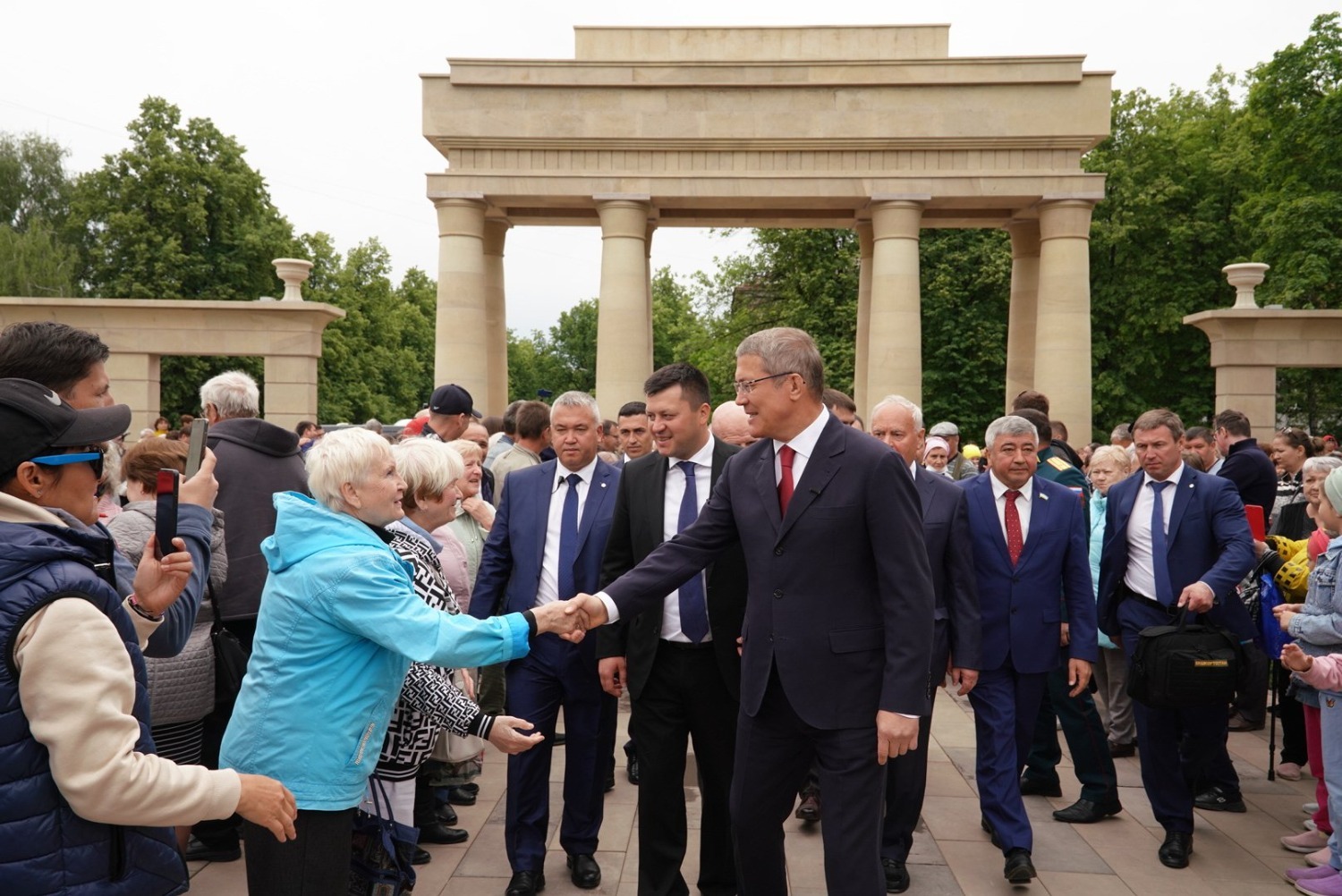 Олег Яровиков