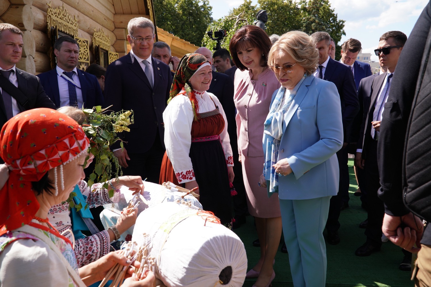 Олег Яровиков