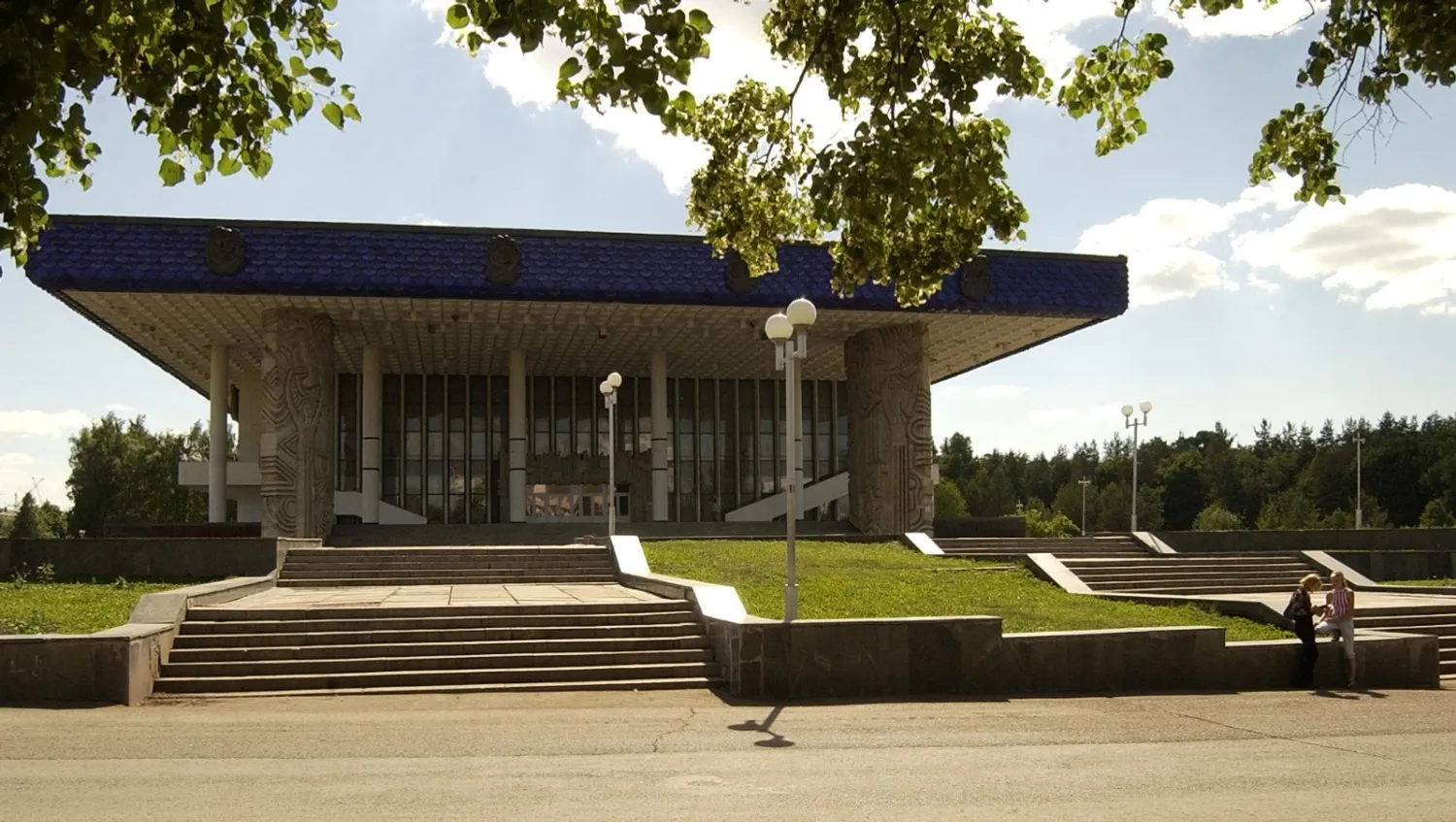 Булат Гайнетдинов пресс-служба Русского драмтеатра РБ