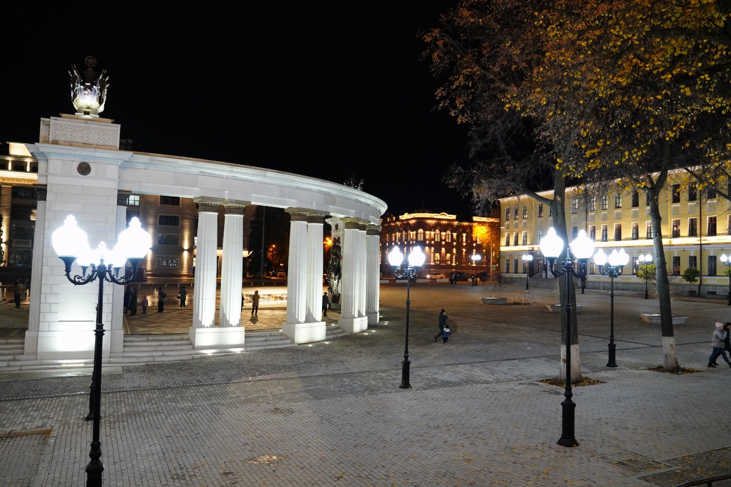 Олег Яровиков