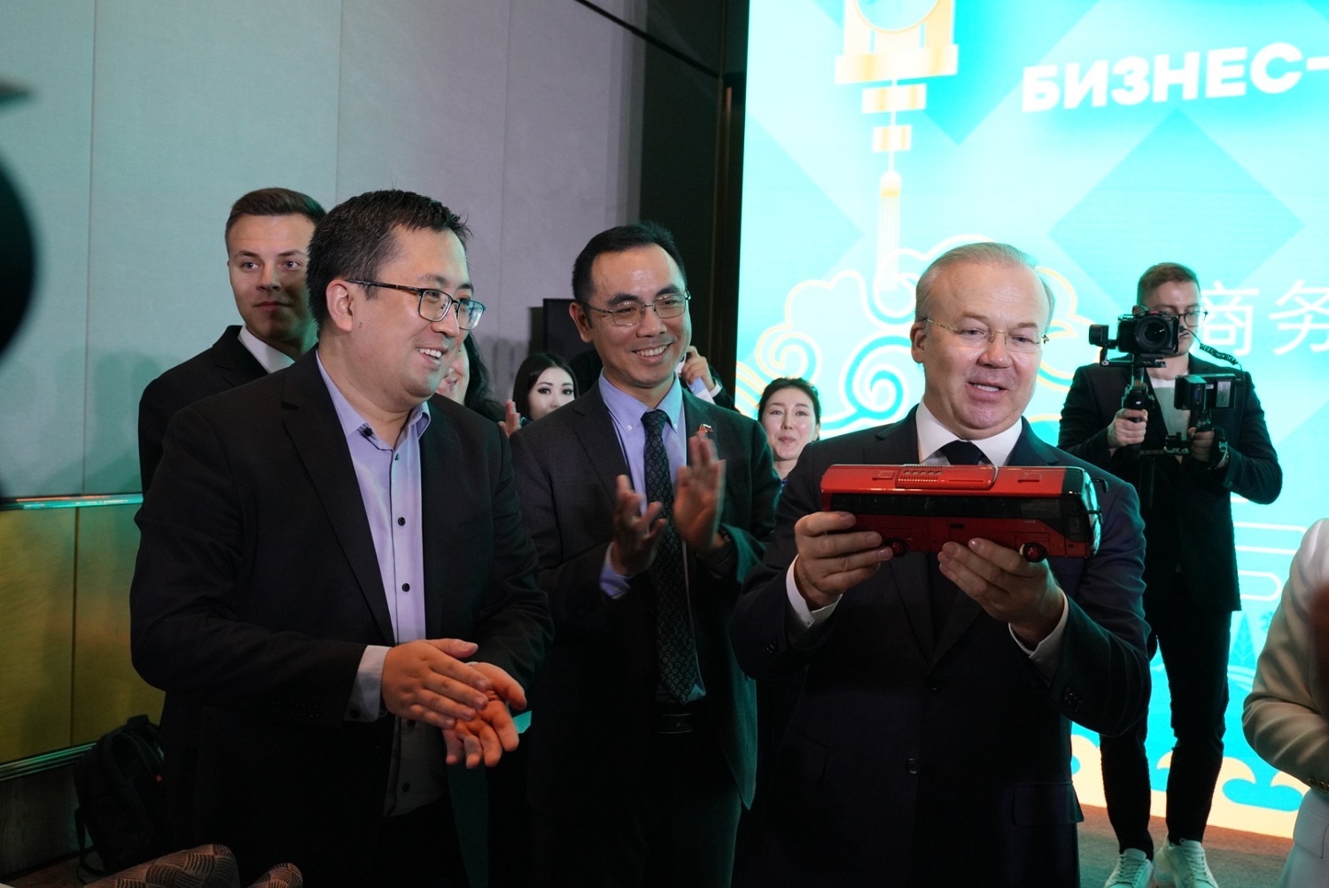 Олег Яровиков