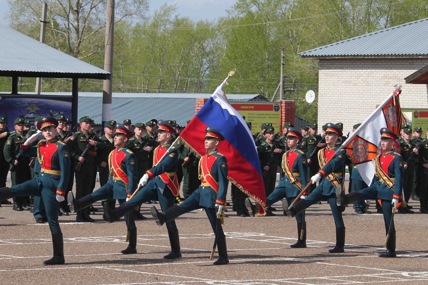 Олег Яровиков