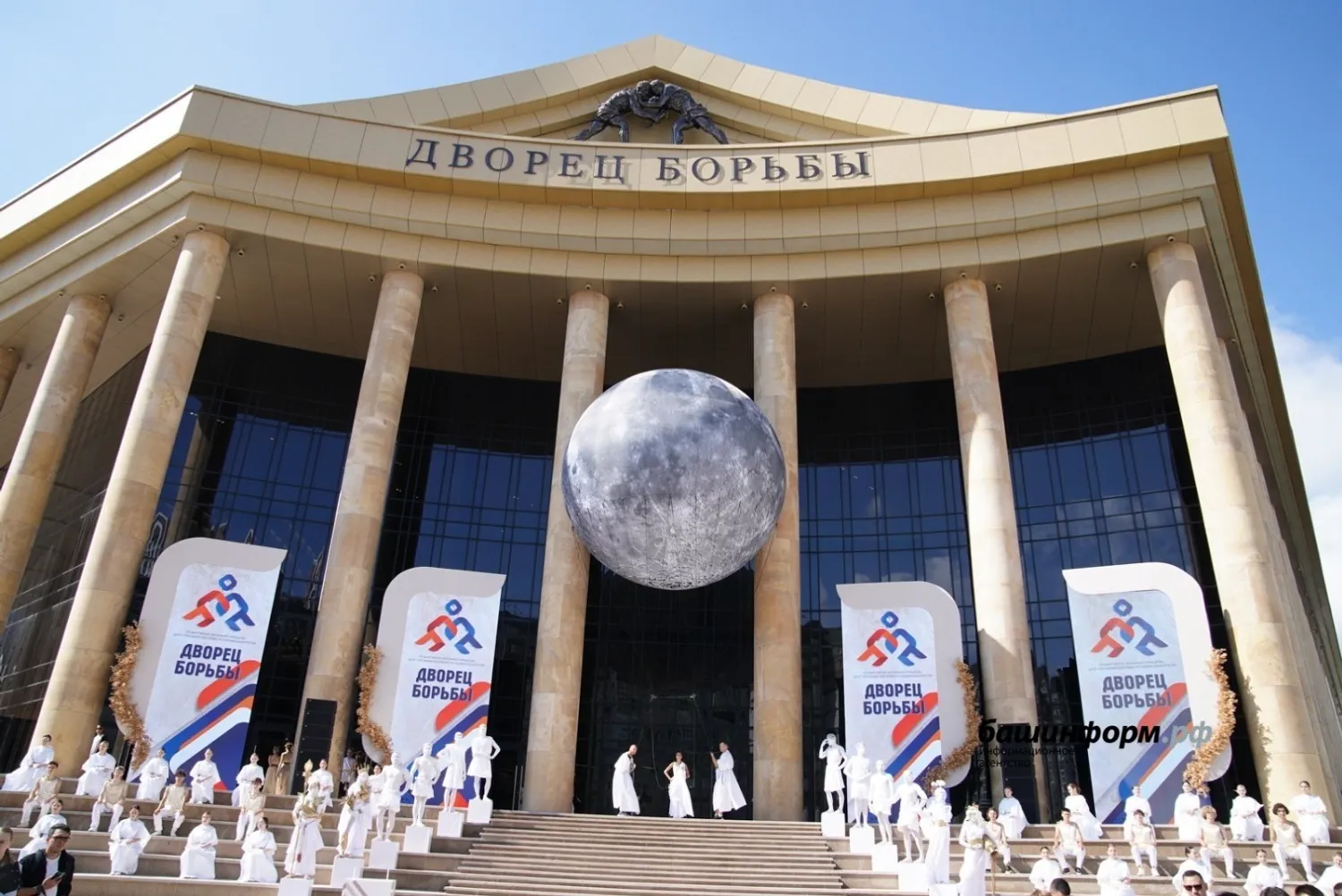 Олег Яровиков