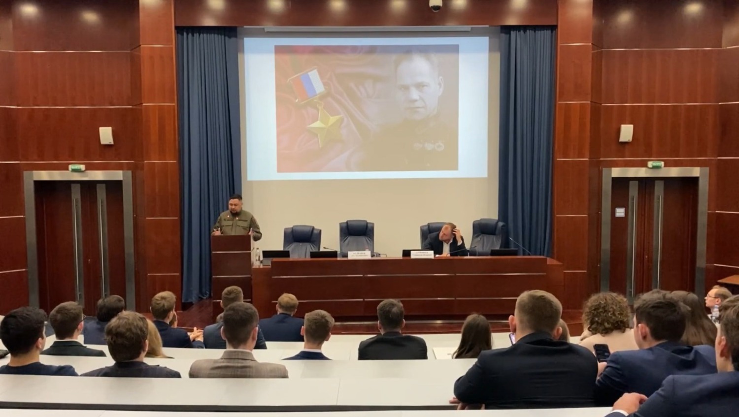 стоп-кадр видео