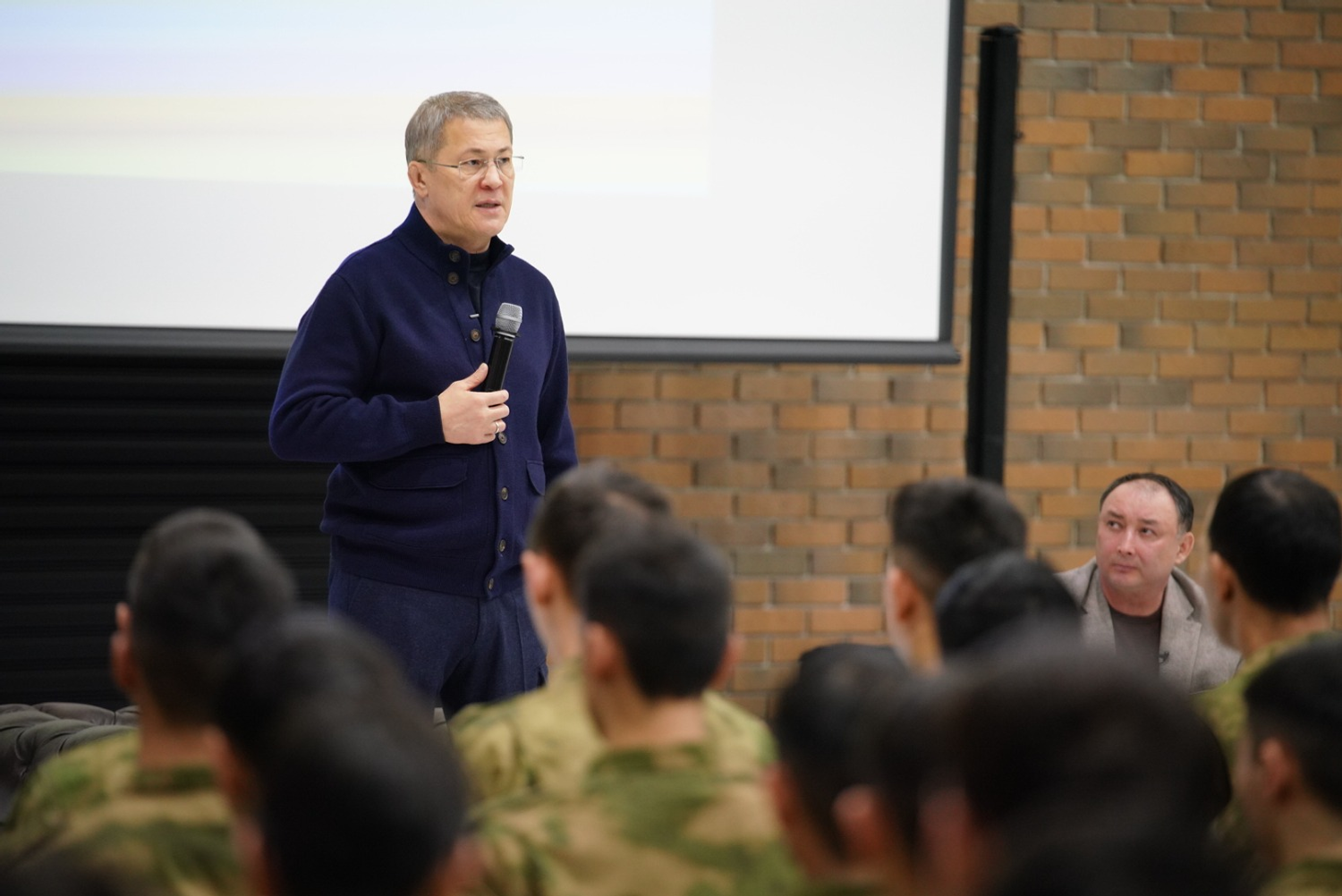 Олег Яровиков