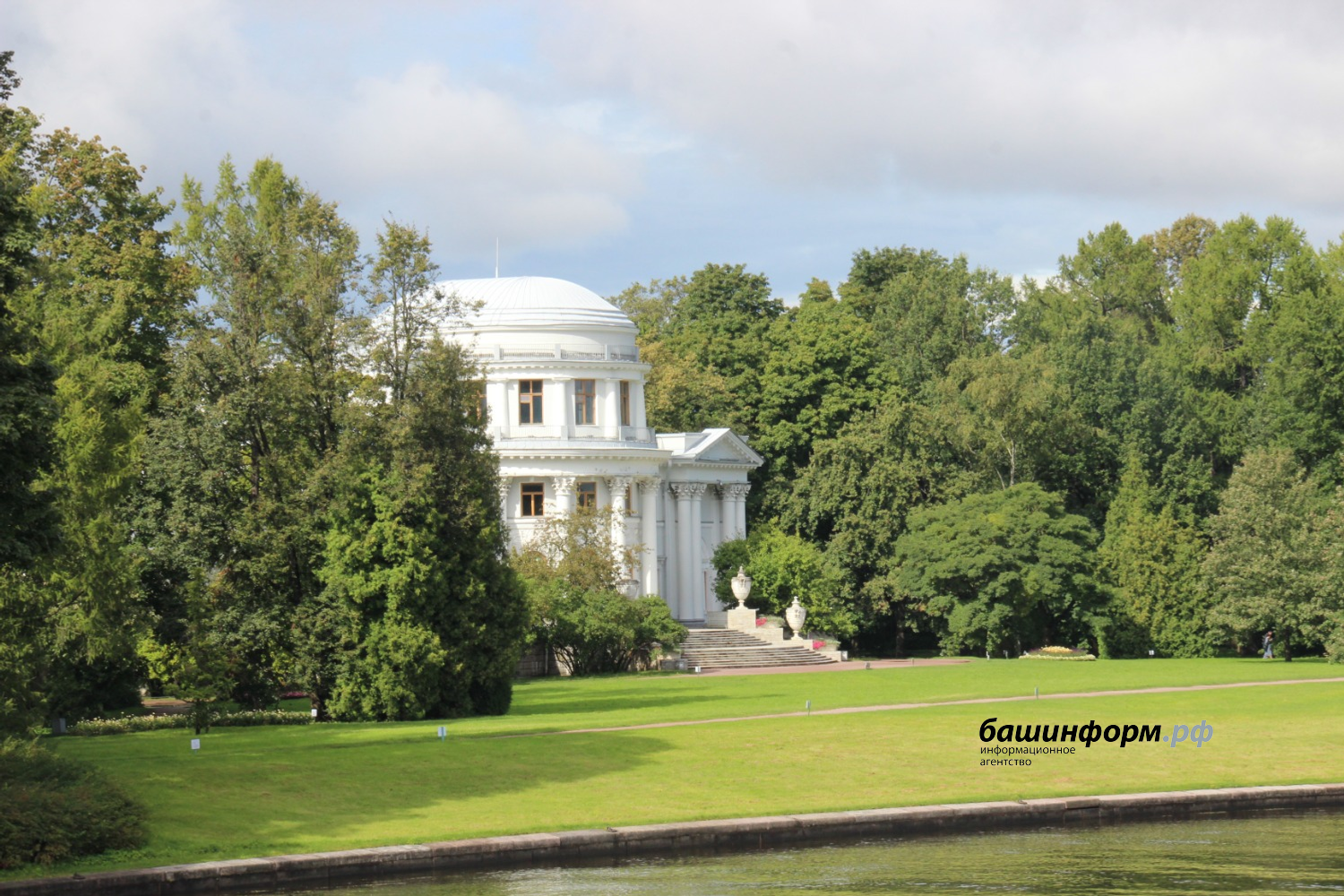 автор  Елагинский дворец